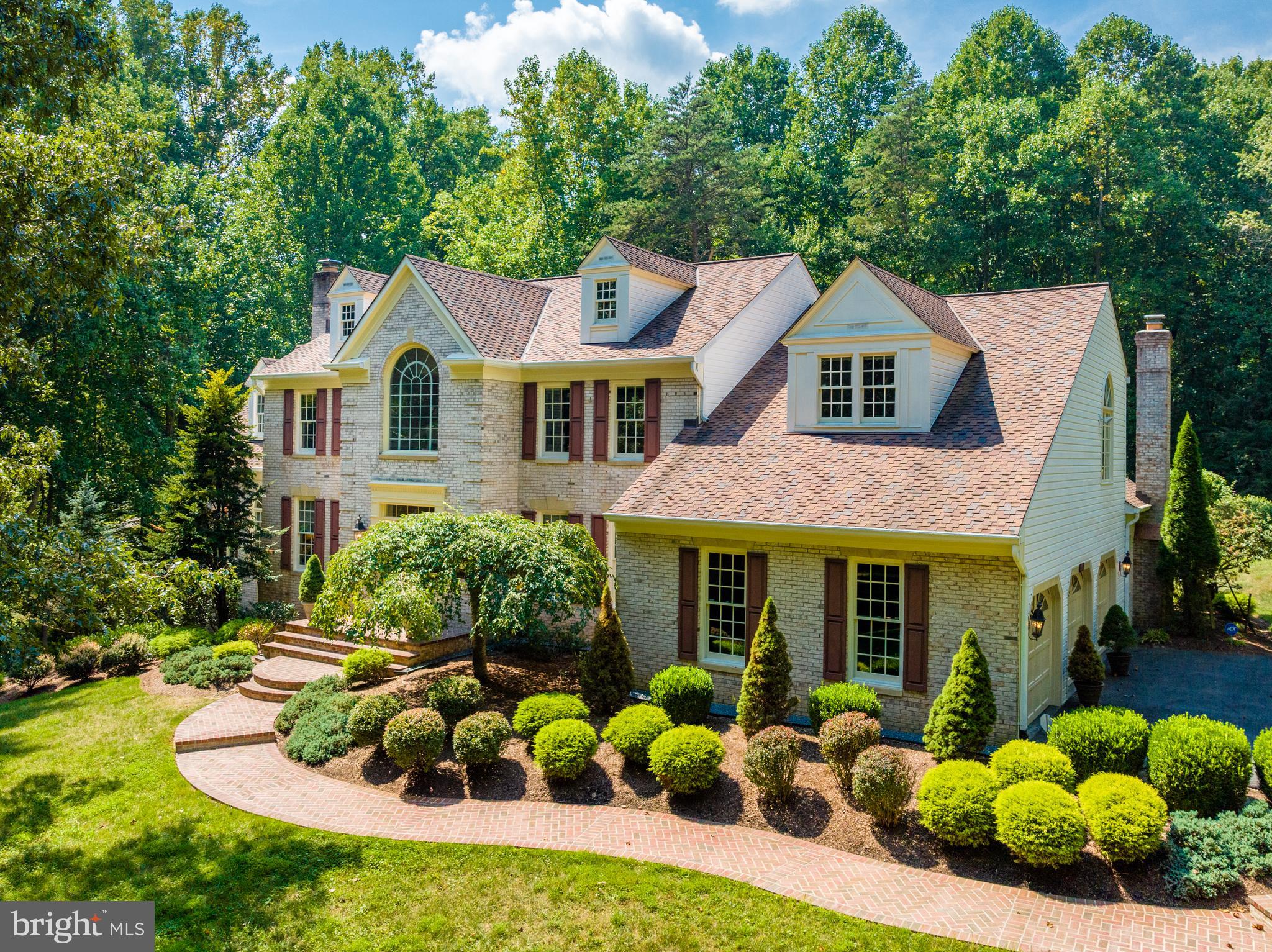 5501 West Ridge View Drive Fairfax, VA 22030 - Photo 2 of 83