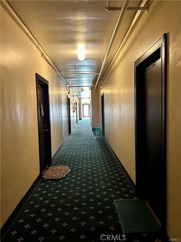 $1,650 | 2121 James M Wood Boulevard, Unit 221, Los Angeles, CA 90006