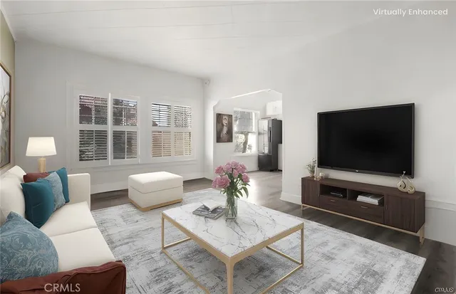 $1,650 | 2121 James M Wood Boulevard, Unit 221, Los Angeles, CA 90006