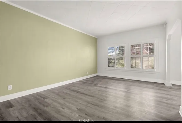 $1,650 | 2121 James M Wood Boulevard, Unit 221, Los Angeles, CA 90006