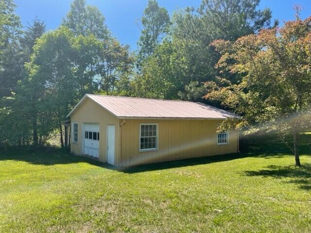 1282 Morehead Avenue Ridgeway, VA 24148 - Photo 3 of 26 6