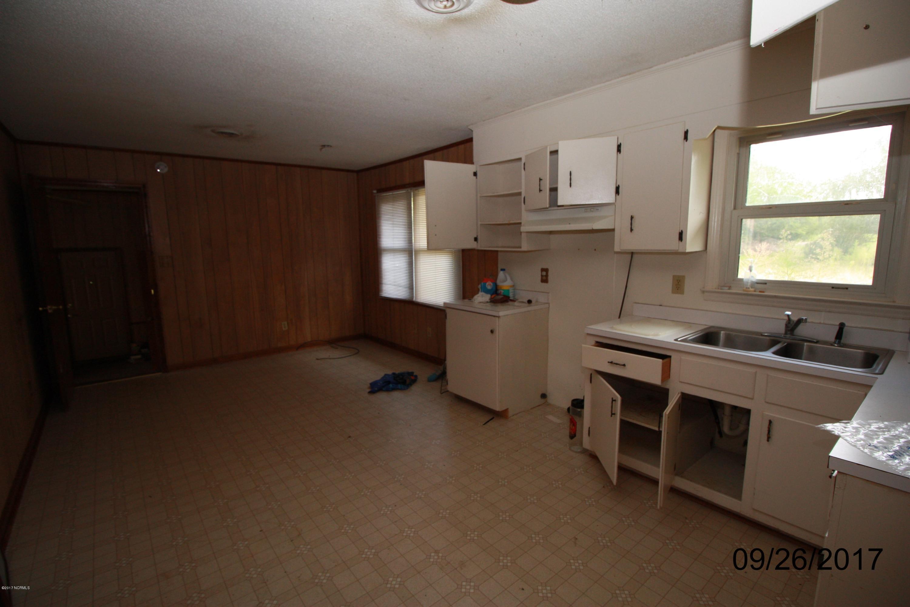 585 Rhodestown Road Jacksonville, NC 28540 - Photo 14 of 21 IMG_3435