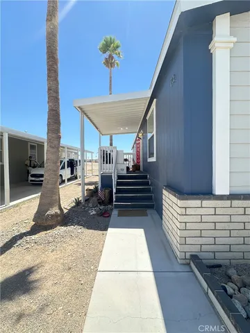 a house view with a outdoor space