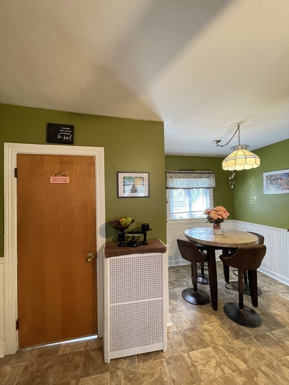 27 Springvale Avenue Lynn, MA 01904 - Photo 16 of 35 Gallery Image 16