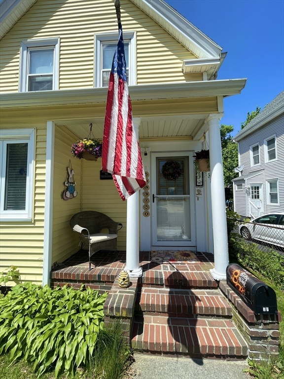 27 Springvale Avenue Lynn, MA 01904 - Photo 3 of 35 Gallery Image 3