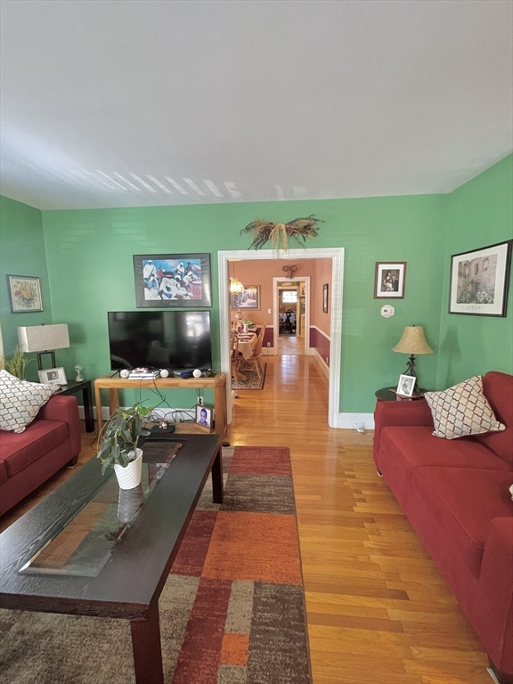 27 Springvale Avenue Lynn, MA 01904 - Photo 8 of 35 Gallery Image 8