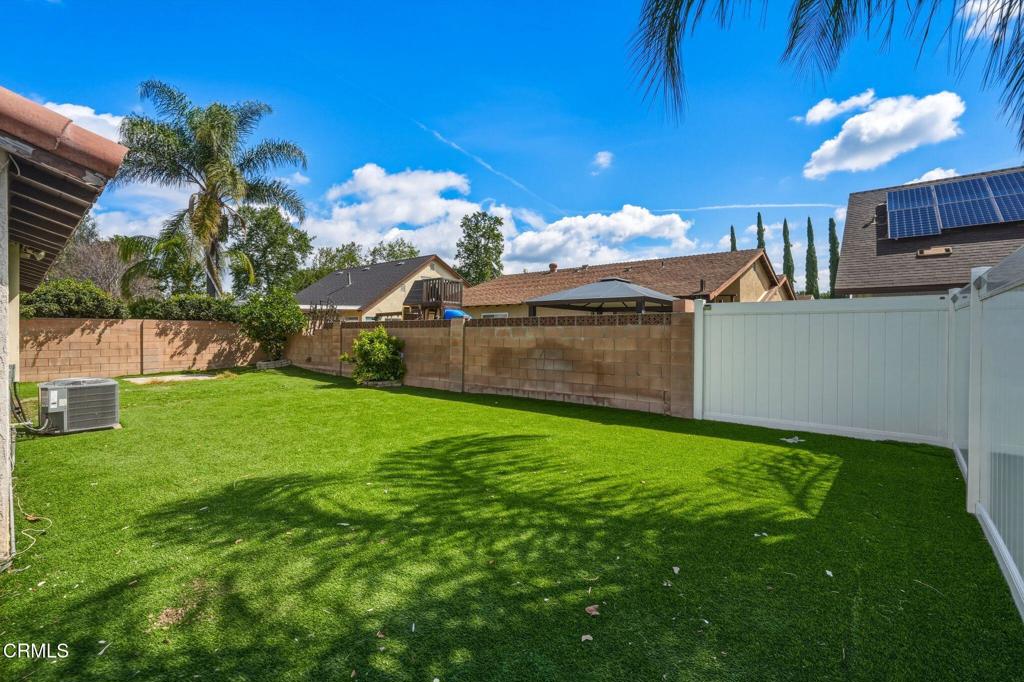 2082 Belgrave Court Simi Valley, CA 93063 - Photo 43 of 56