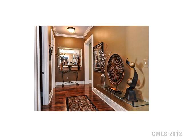 3250 Park Road, Unit 3250 Charlotte, NC 28209 - Photo 2 of 16 Gallery Image 2