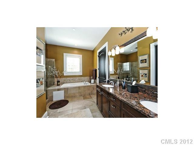 3250 Park Road, Unit 3250 Charlotte, NC 28209 - Photo 13 of 16 Gallery Image 13