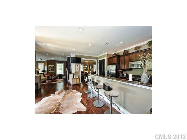 3250 Park Road, Unit 3250 Charlotte, NC 28209 - Photo 3 of 16 Gallery Image 3