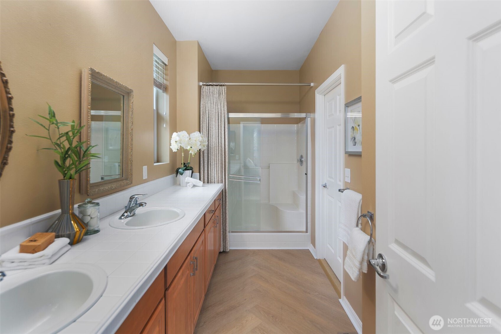 23124 Northeast Devon Way Redmond, WA 98053 - Photo 20 of 34