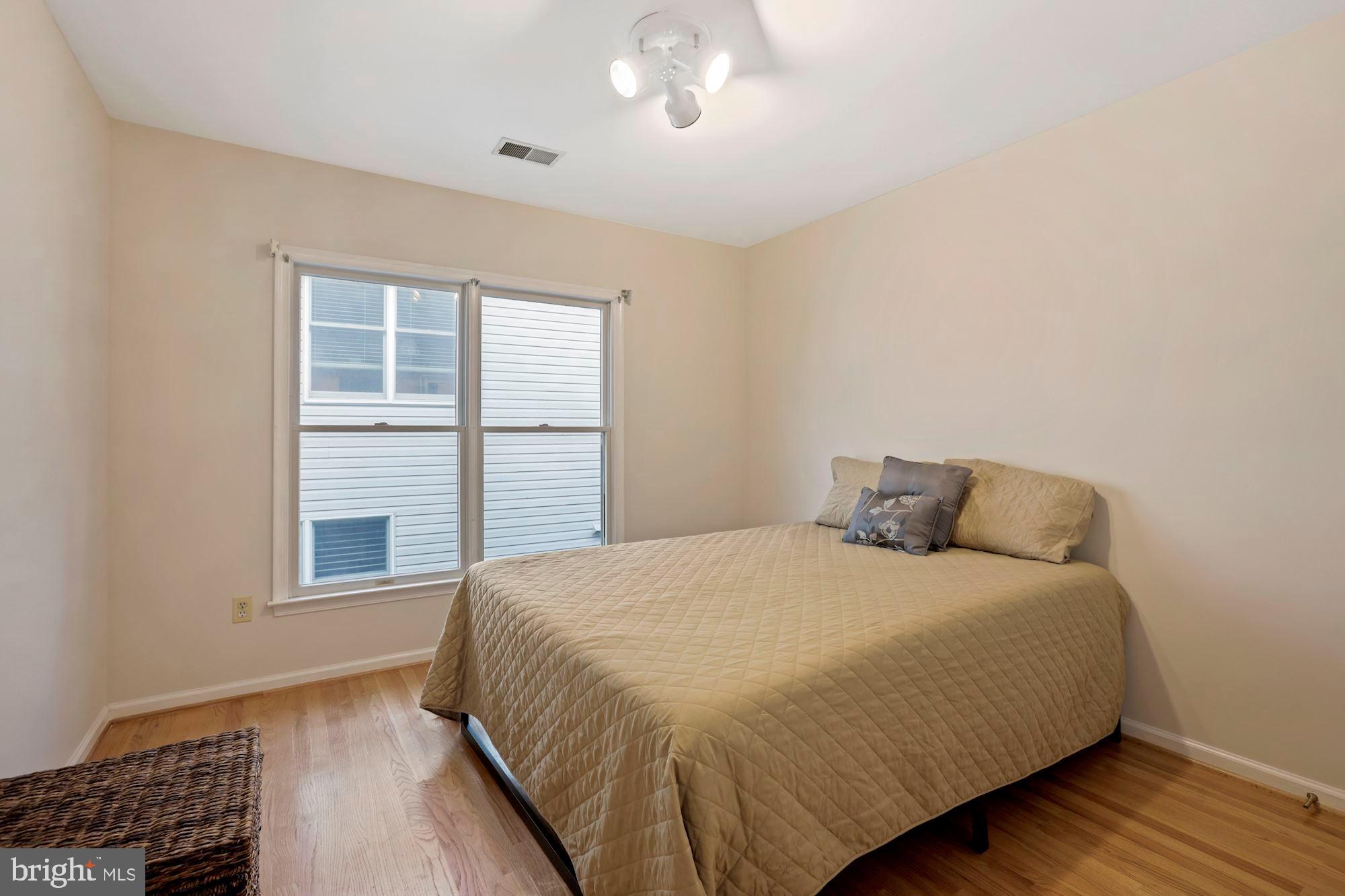 2206 Montgomery Street Silver Spring, MD 20910 - Photo 20 of 29 Gallery Image 20