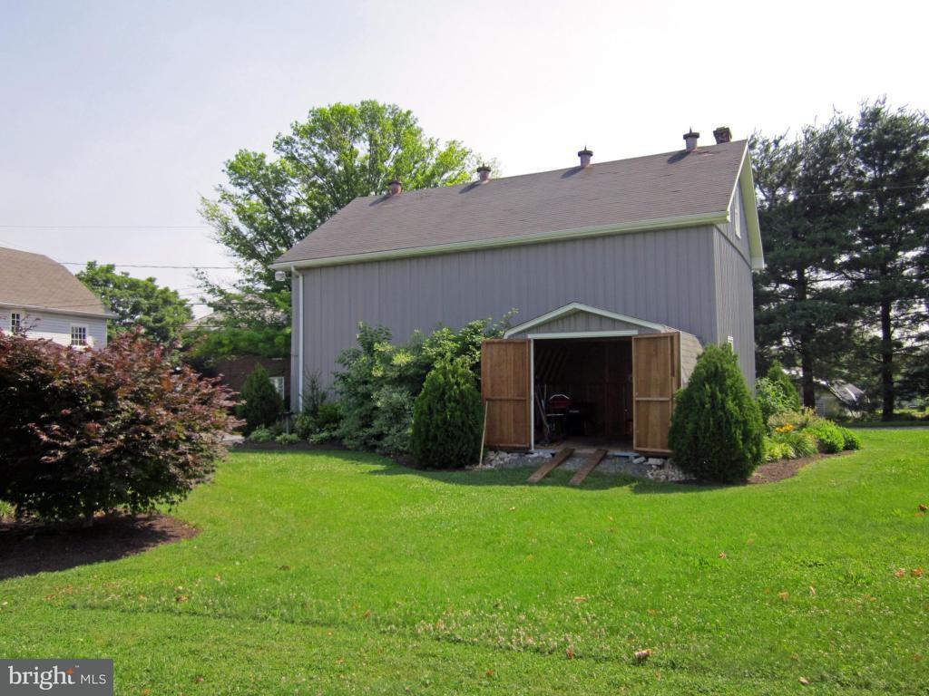 3576 Blue Rock Road Lancaster, PA 17603 - Photo 7 of 15