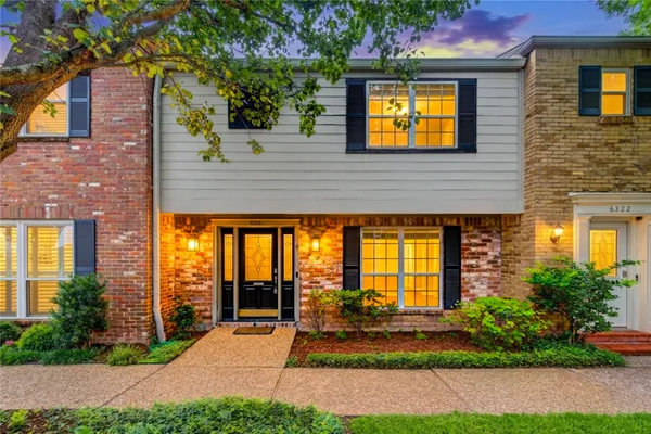 $275,000 | 6324 Briar Rose Drive, Unit 198, Houston, TX 77057