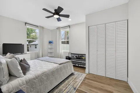 $624,999 | 701 37th Street, West Palm Beach, FL 33407