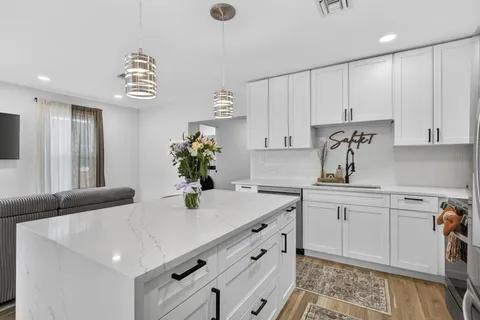 $624,999 | 701 37th Street, West Palm Beach, FL 33407