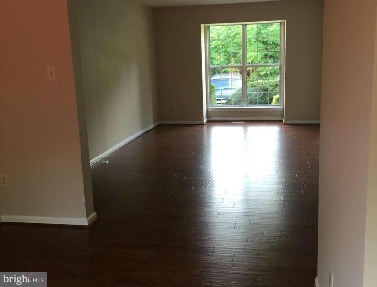 116 Gentlebrook Road Owings Mills, MD 21117 - Photo 20 of 22 Living Room