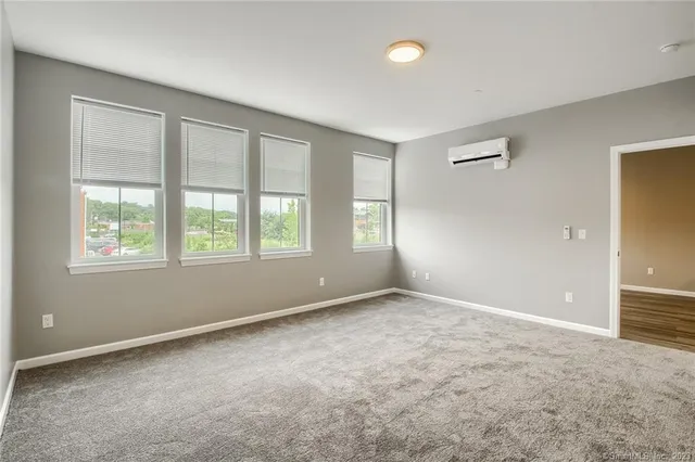 $2,150 | 9 Steele Boulevard, Unit 201, Berlin, CT 06037