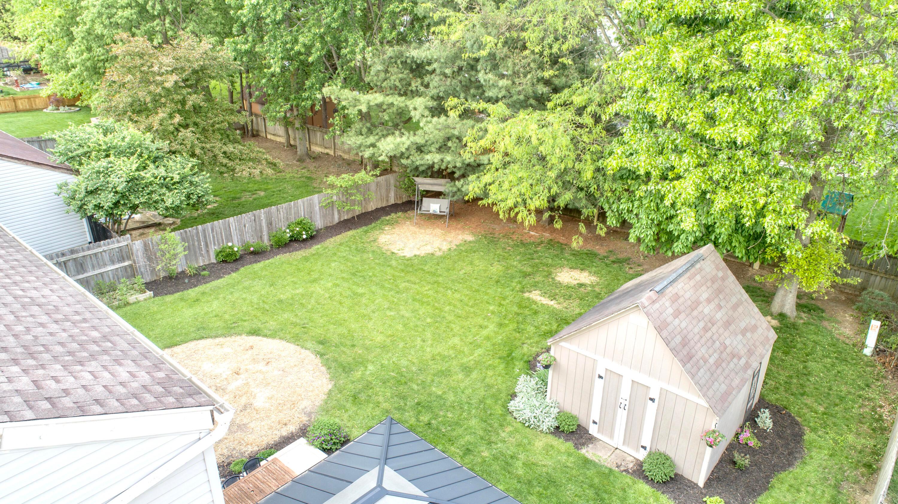 160 Kettering Bend Delaware, OH 43015 - Photo 44 of 49 Going up! This beautiful private backyard is a highlight of this property.