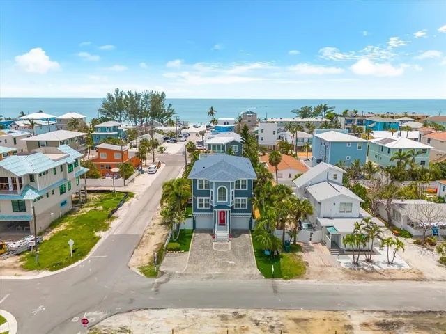 $2,624,000 | 2300 Avenue B, Bradenton Beach, FL 34217