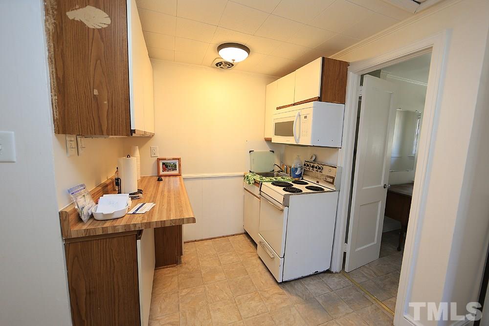 2713 Vanderbilt Avenue Raleigh, NC 27607 - Photo 17 of 30