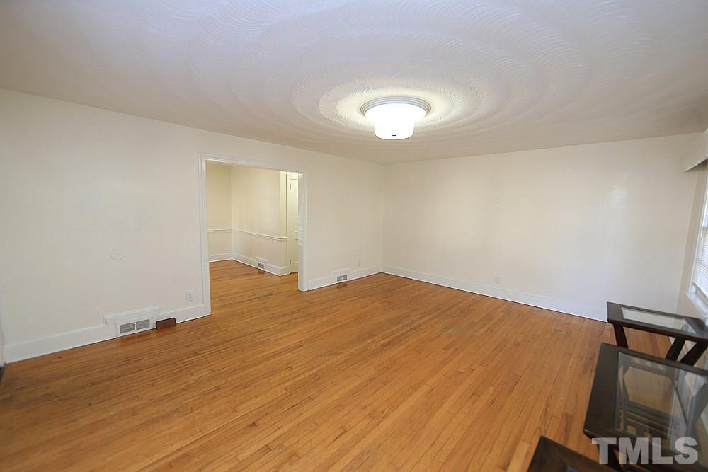 2713 Vanderbilt Avenue Raleigh, NC 27607 - Photo 4 of 30