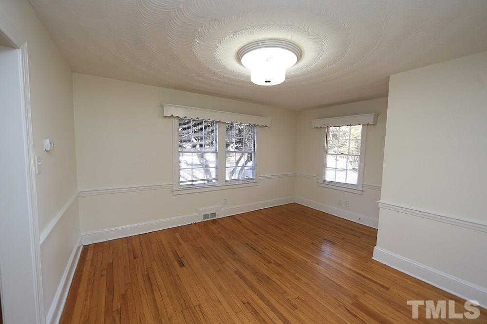 2713 Vanderbilt Avenue Raleigh, NC 27607 - Photo 5 of 30