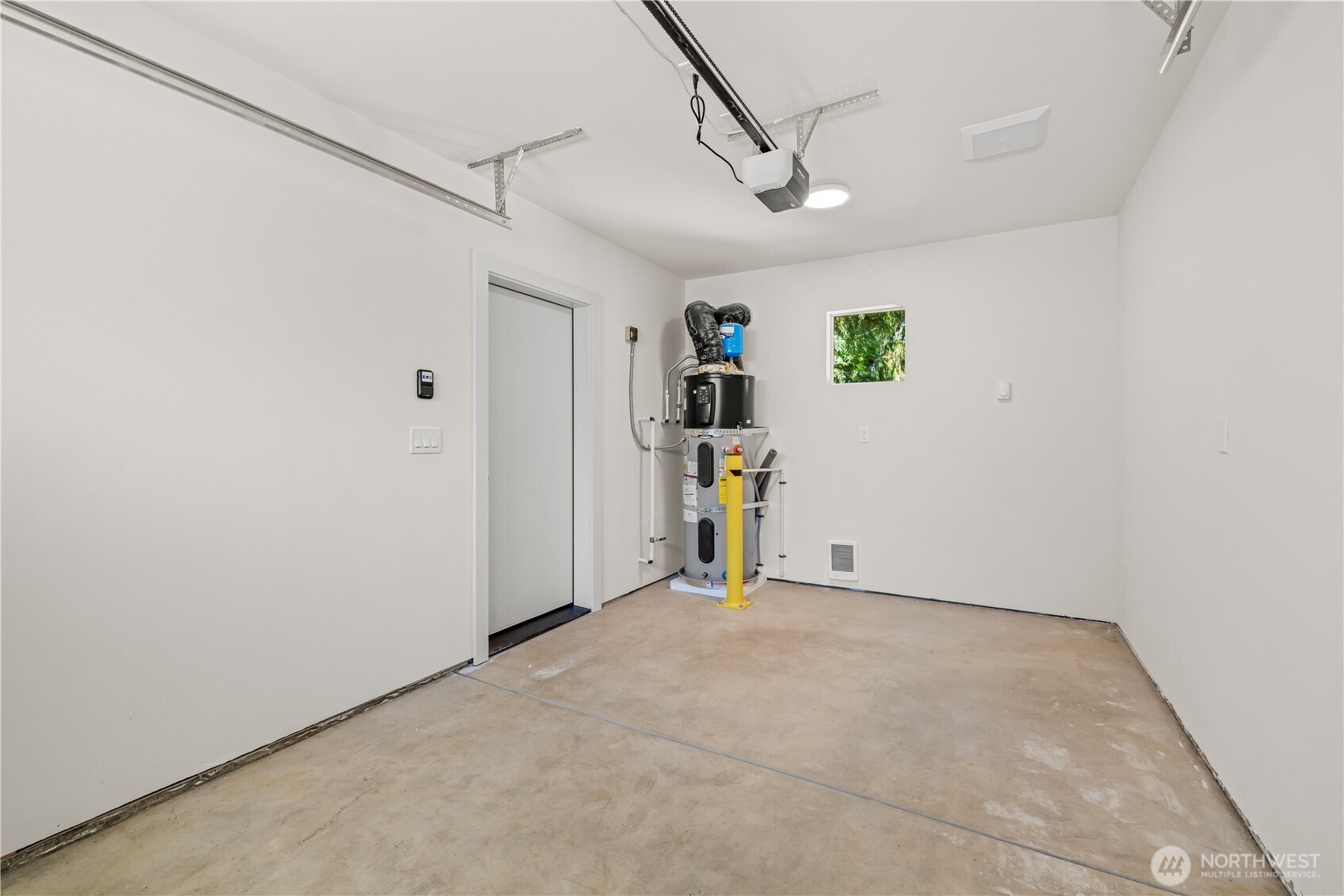 3022 Northeast 95th Street Seattle, WA 98115 - Photo 20 of 29 Gallery Image 20