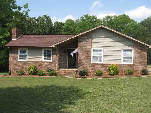 307 Tillotson Road Anderson, SC 29621 - Photo 1 of 13