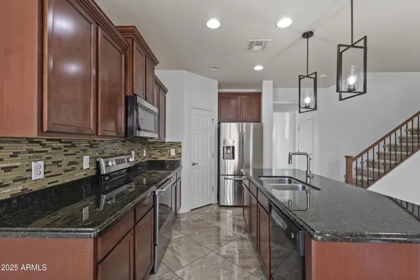 $453,900 | 7311 North 90th Avenue, Glendale, AZ 85305