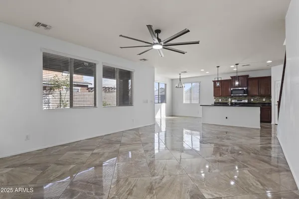 $453,900 | 7311 North 90th Avenue, Glendale, AZ 85305