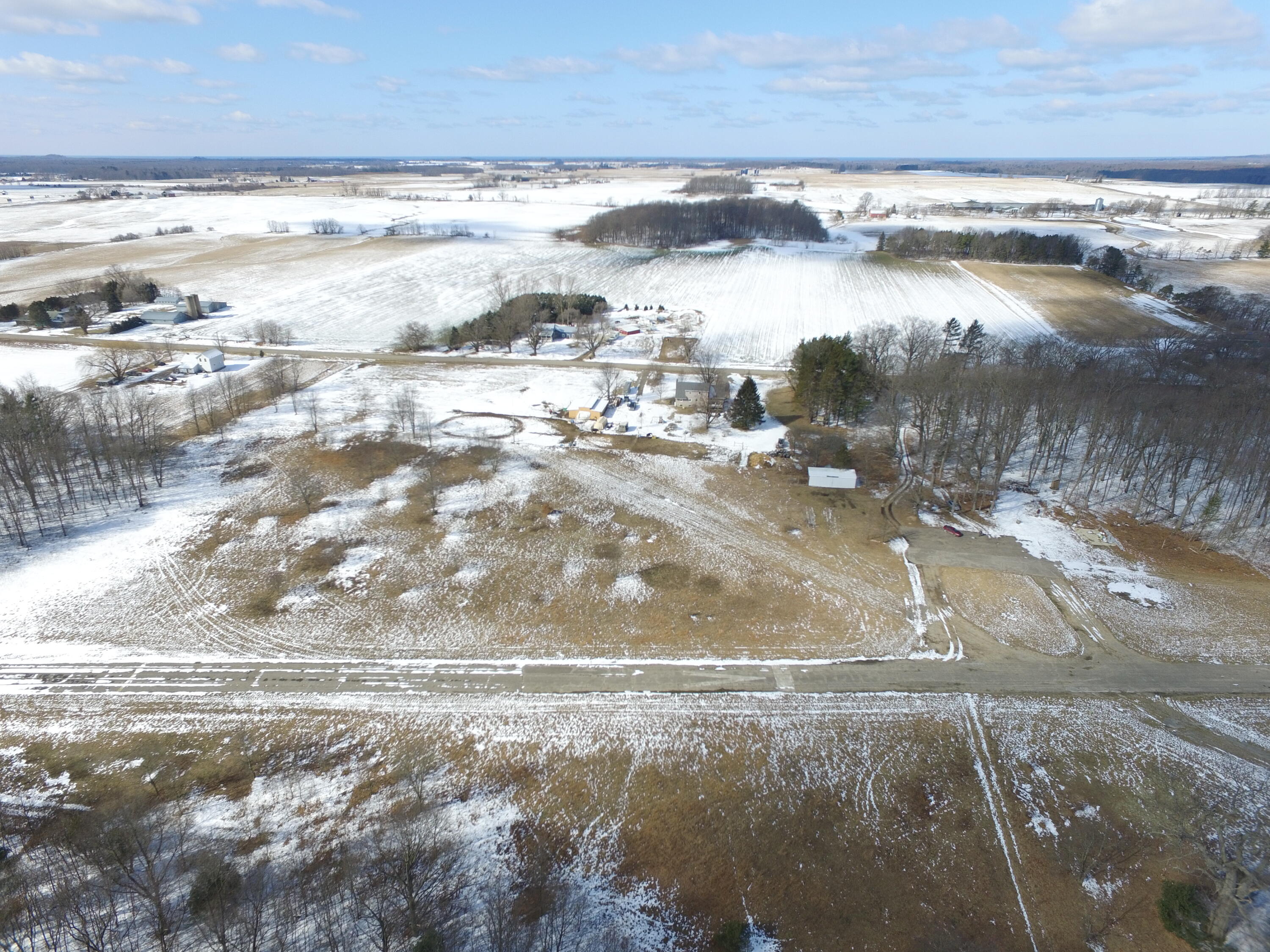 10756 Sikkenga Road Montague, MI 49437 - Photo 4 of 39 DJI_0013