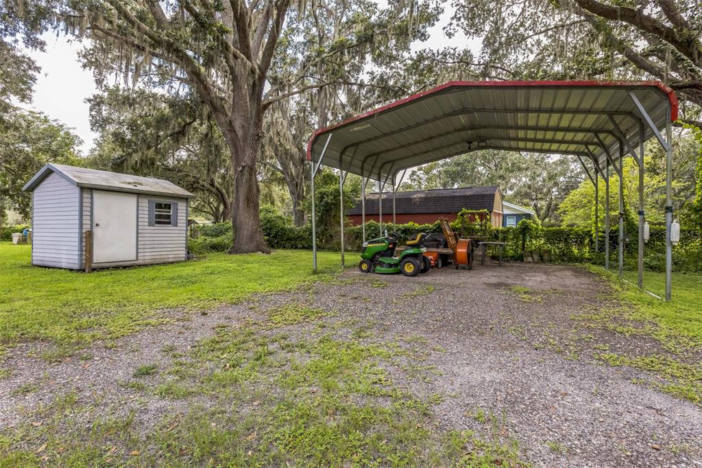 6109 Doc Thompson Road Plant City, FL 33565 - Photo 11 of 34 Gallery Image 11