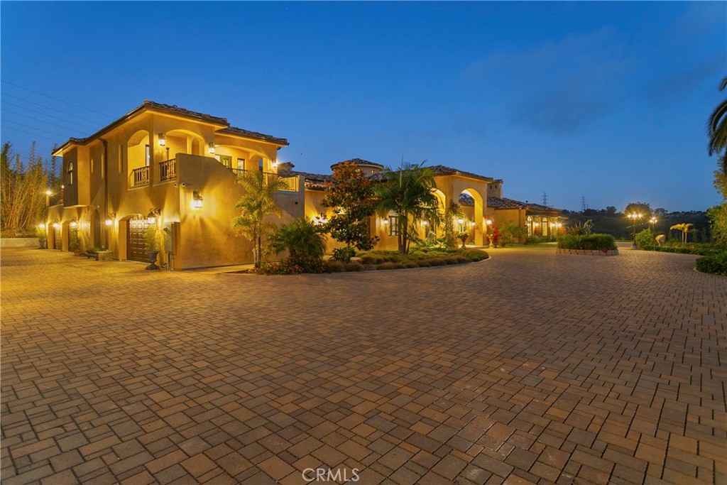6884 Poco Lago Rancho Santa Fe, CA 92067 - Photo 4 of 48