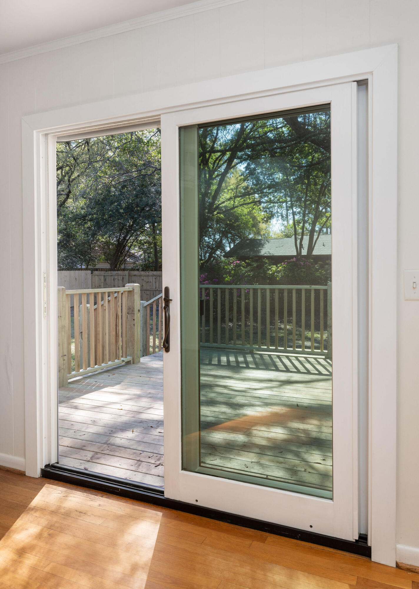 1317 Coleridge Street Charleston, SC 29407 - Photo 15 of 20 Slider out to back deck