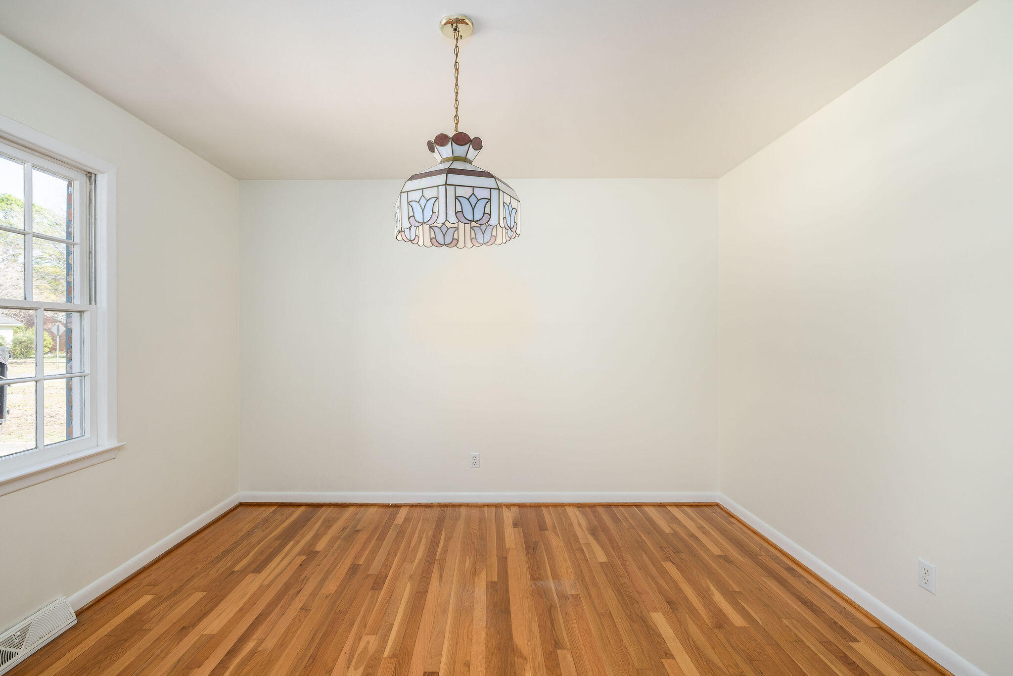 1317 Coleridge Street Charleston, SC 29407 - Photo 4 of 20 Dining room