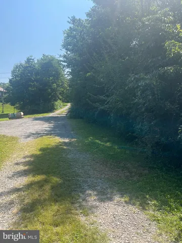 $130,000 | 49 Maggie's Lane, Berkeley Springs, WV 25411