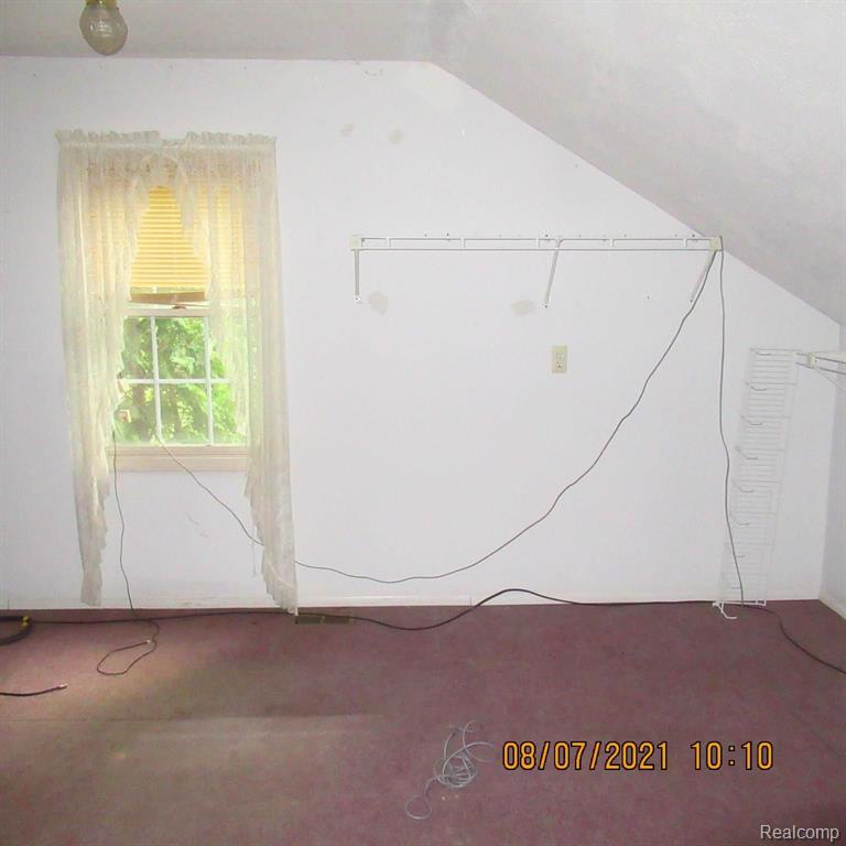 27421 Bell Road New Boston, MI 48164 - Photo 23 of 40