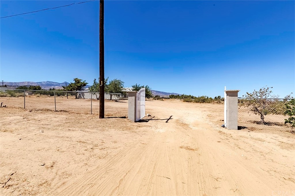 8979 Smith Road Phelan, CA 92371 - Photo 1 of 1 Gallery Image 1