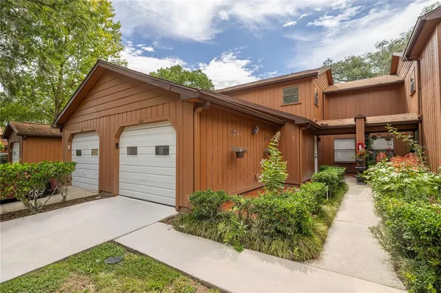 $179,000 | 2701 Northeast 10th Street, Unit 403, Ocala, FL 34470