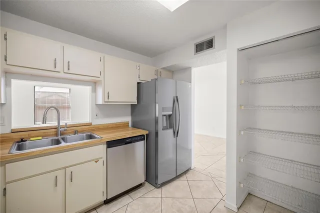 $179,000 | 2701 Northeast 10th Street, Unit 403, Ocala, FL 34470