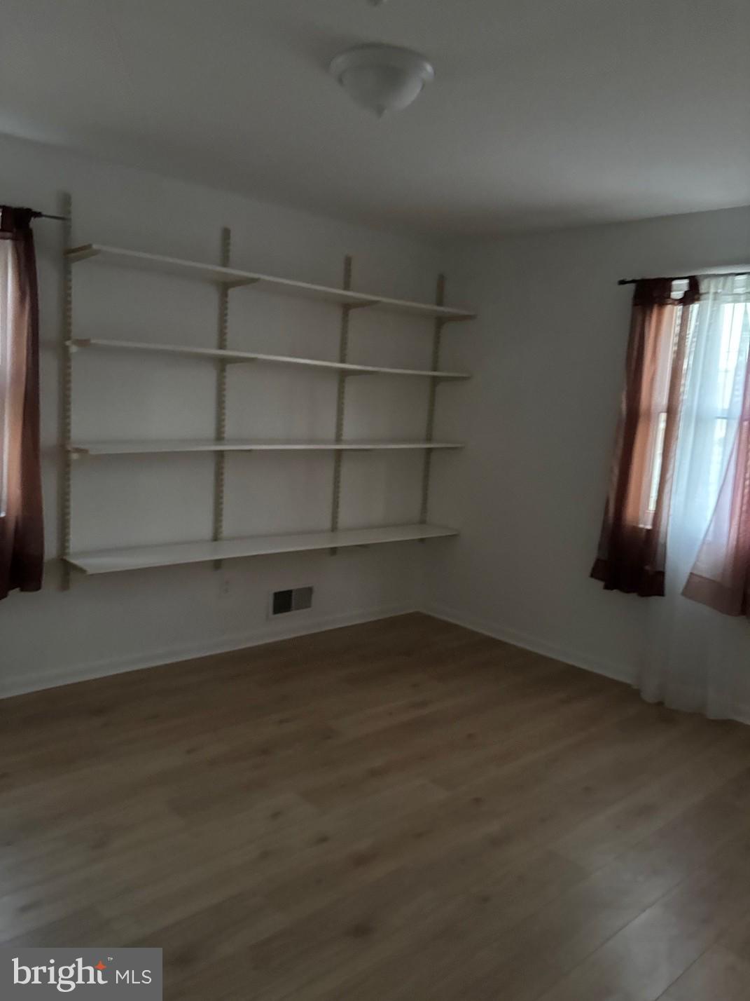 633 Raleigh Place Southeast Washington, DC 20032 - Photo 11 of 25 Bedroom #3 - Main Level