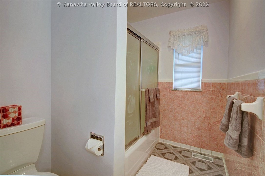 438 Strawberry Road St. Albans, WV 25177 - Photo 27 of 35 Gallery Image 27