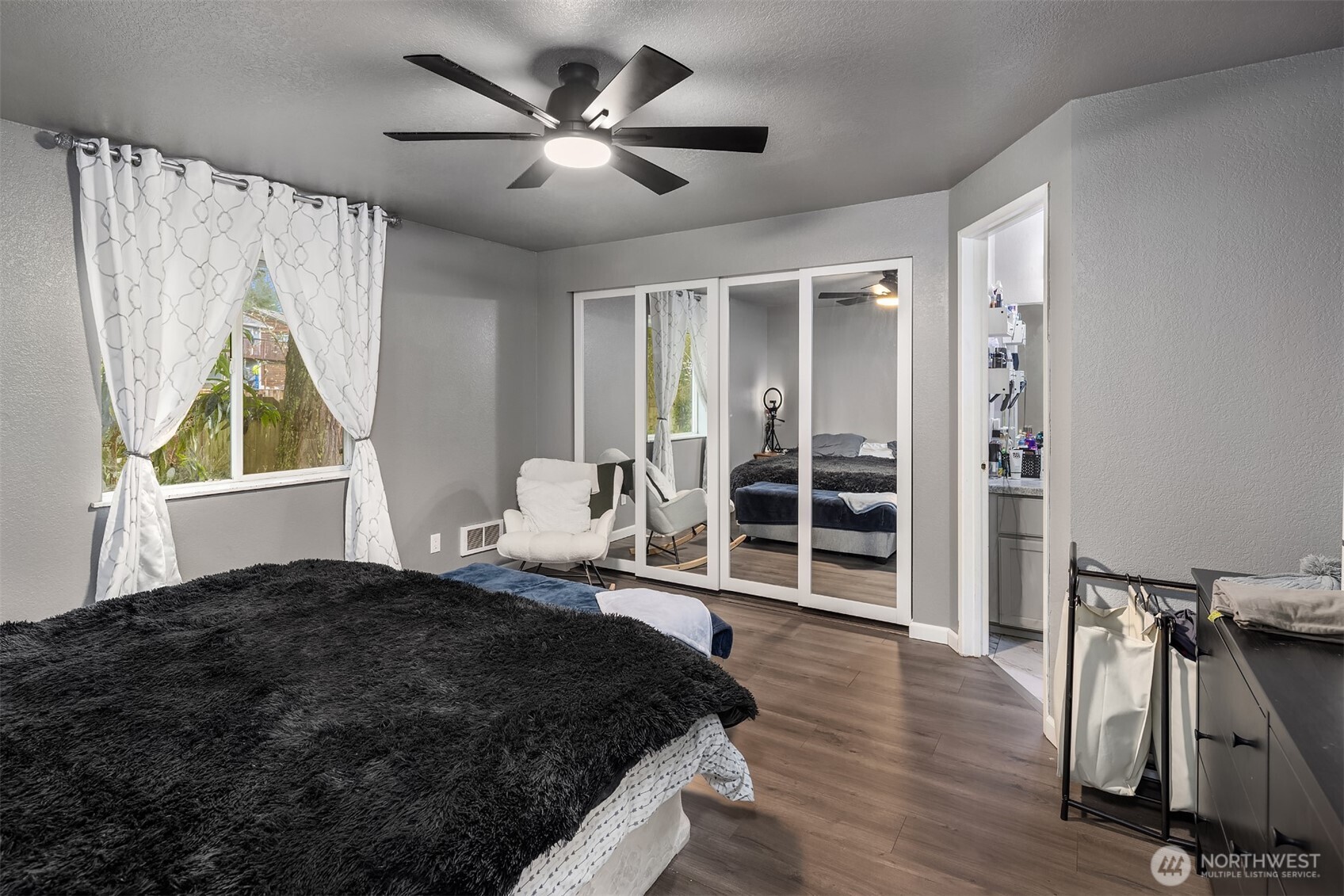 11327 Jordan Road Arlington, WA 98223 - Photo 13 of 35 Gallery Image 13