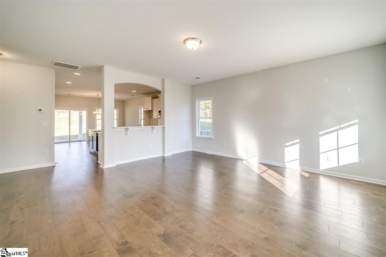 544 Deep Water Court Inman, SC 29349 - Photo 5 of 29