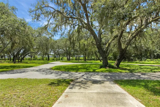 $599,900 | 2901 Griffin View Drive, Lady Lake, FL 32159