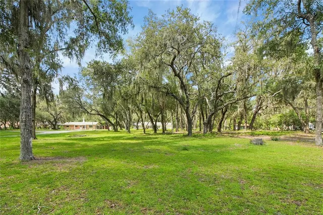 $599,900 | 2901 Griffin View Drive, Lady Lake, FL 32159