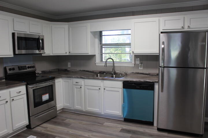 196 Johnson Street Rainsville, AL 35986 - Photo 11 of 21 IMG_1906