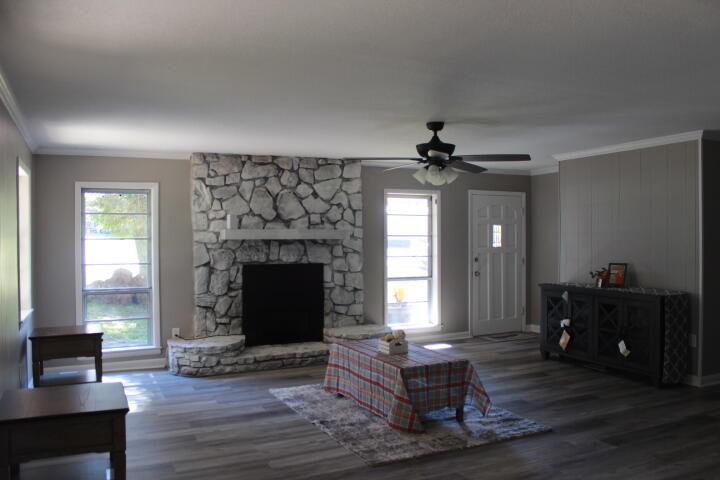196 Johnson Street Rainsville, AL 35986 - Photo 5 of 21 IMG_1888