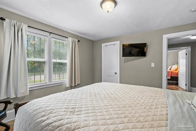 $260,000 | 1000 West Lee Street, Pensacola, FL 32501